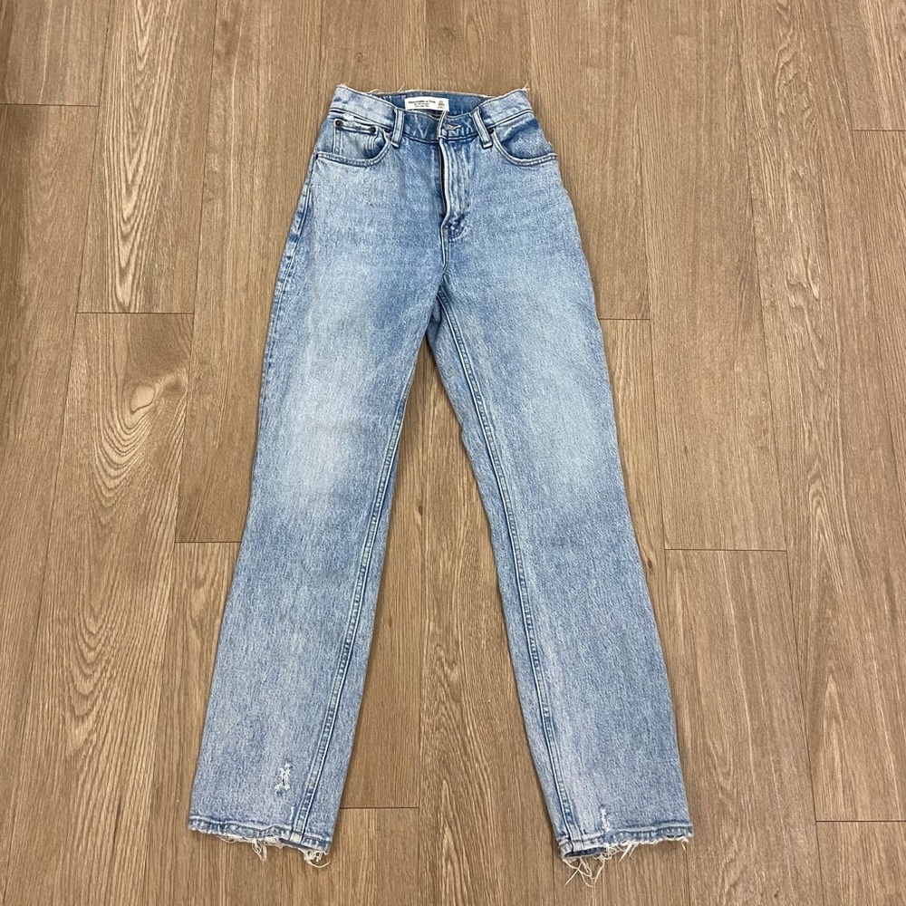 viral curve love abercrombie jeans
